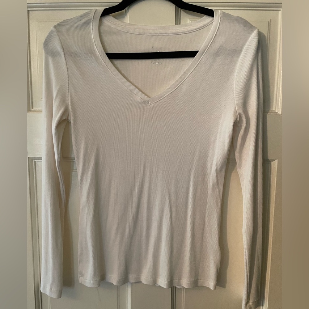 V-Neck long sleeve